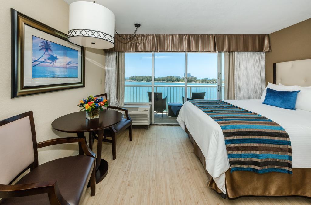 Dreamview Beachfront Hotel & Resort クリアウォーター・ビーチ エクステリア 写真