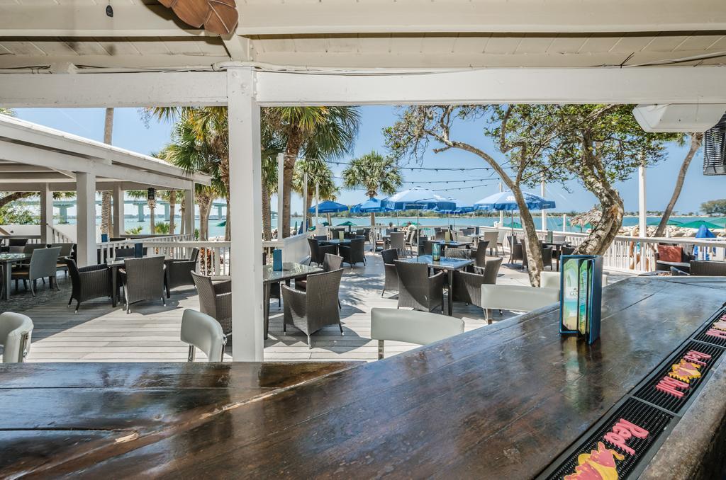 Dreamview Beachfront Hotel & Resort クリアウォーター・ビーチ エクステリア 写真