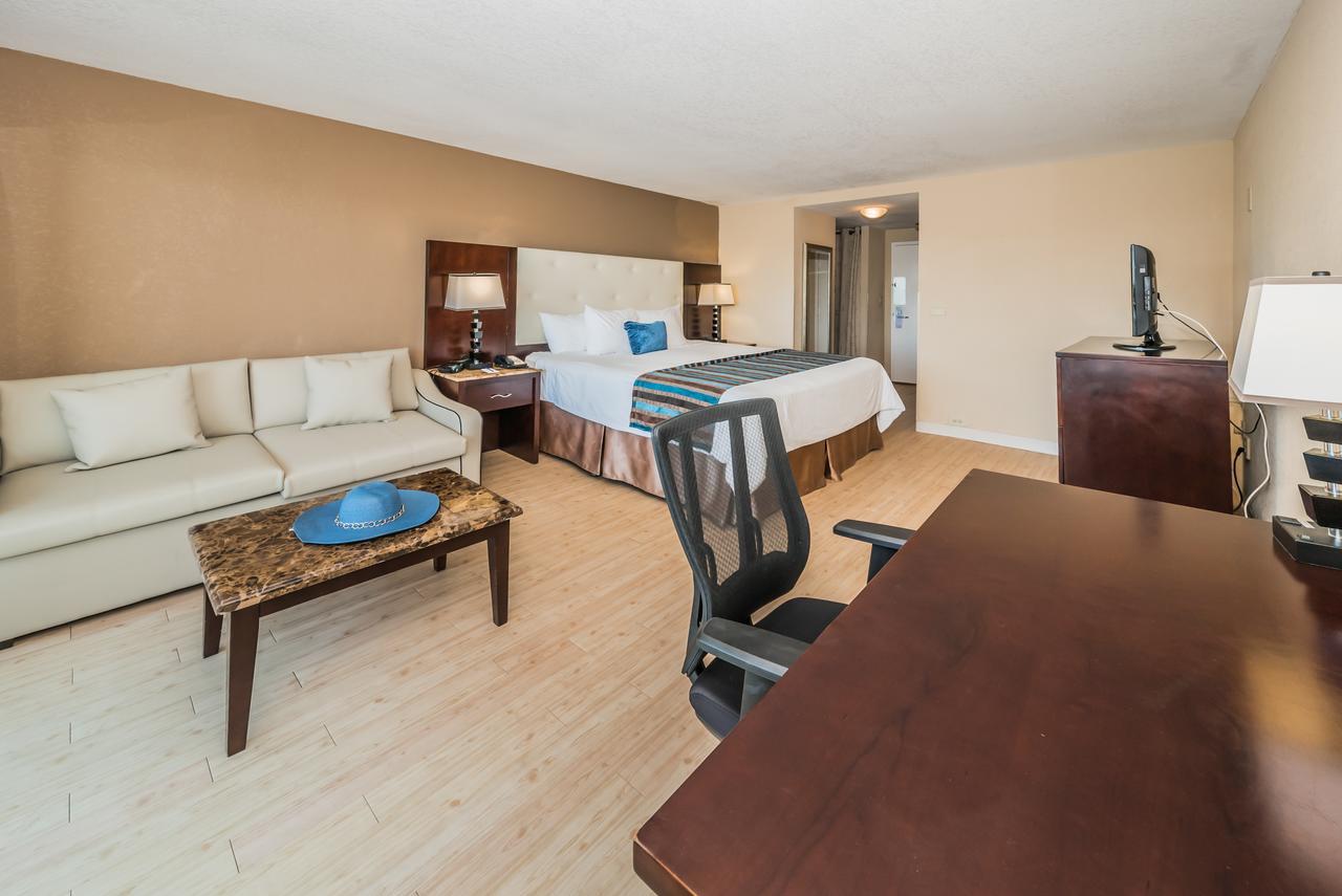 Dreamview Beachfront Hotel & Resort クリアウォーター・ビーチ エクステリア 写真