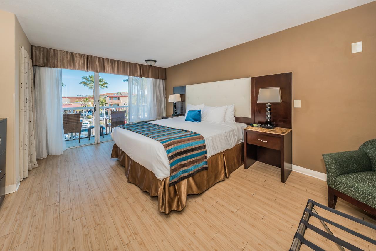 Dreamview Beachfront Hotel & Resort クリアウォーター・ビーチ エクステリア 写真